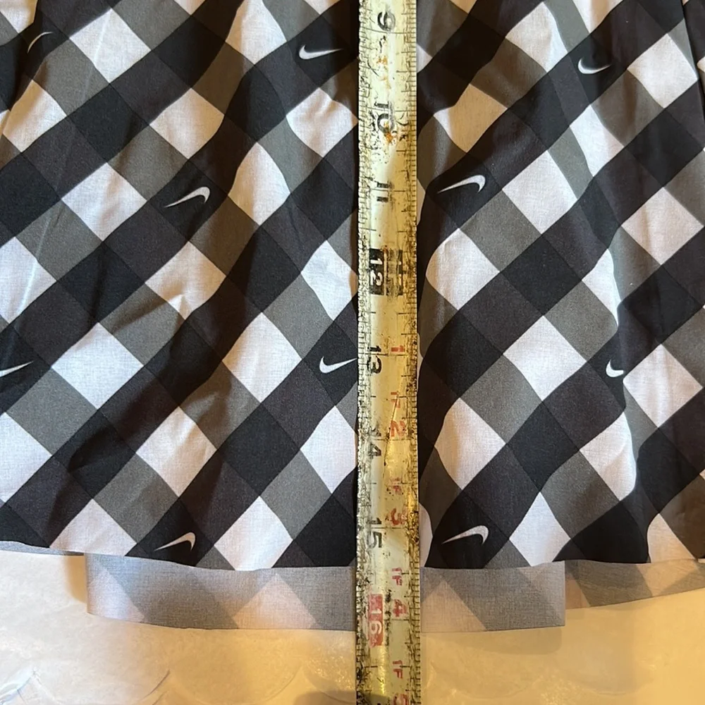 NWT NIKE dry fit club checkered skirt black/white size XS
